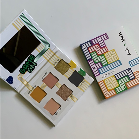 🌈Tetris Ipsy Game On Eye Shadow Palette Mirror - Picture 3 of 9